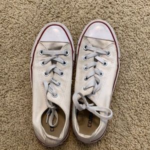 White low top converse